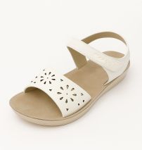 Sandalia Calada Con Velcro Nena