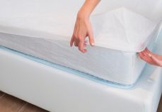 Cubre colchon sabana de goma. PVC. ajustable - CUNA