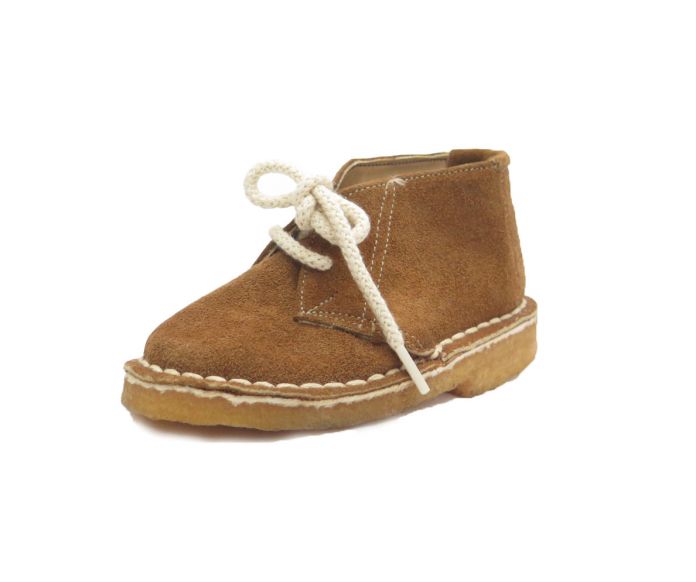 Bota de Gamuza Goma Crepe Con Cordon