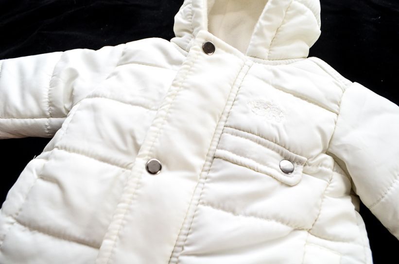 Campera de Microfibra Forrada con Polar y Capucha + Mitones